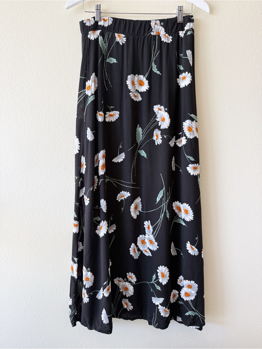 Brandy Melville Daisy Print Maxi Midi Skirt - Picture 6 of 11